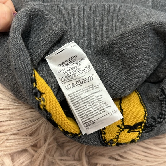 Mickey Mouse Sweater - Picture 3 of 3